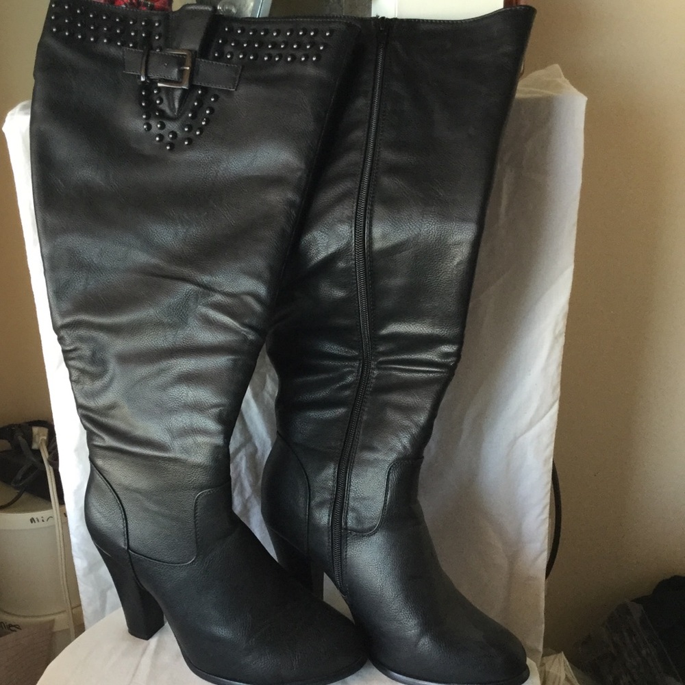 Black Heel Boots